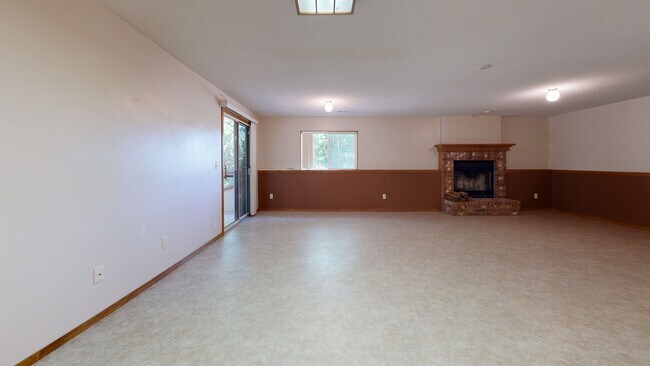 1601 N Prairie Run Cir, Mulvane, KS 67110 - photo 2