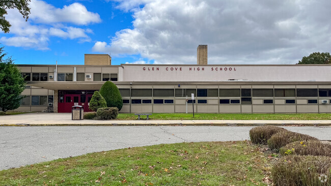 Glen Cove High School is in Glen Cove Long Island.