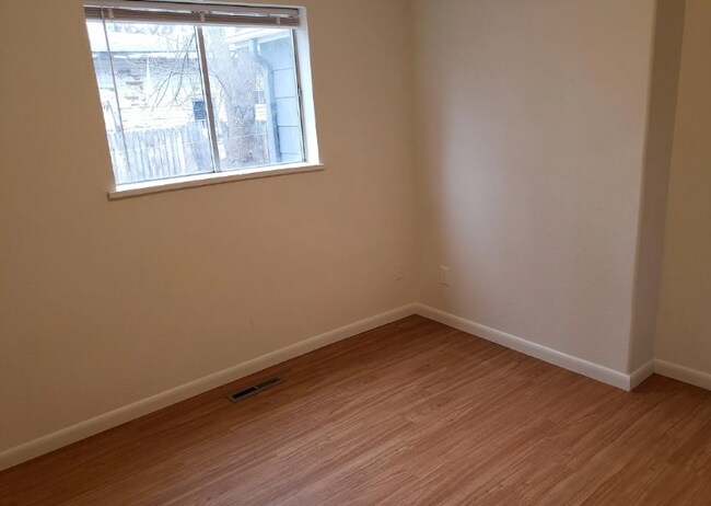 804 E 7th St unit A, Loveland, CO 80537 - photo 5