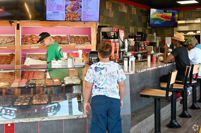 There is plenty to choose from at Joe's Cafe in the Westwego, LA neighborhood.