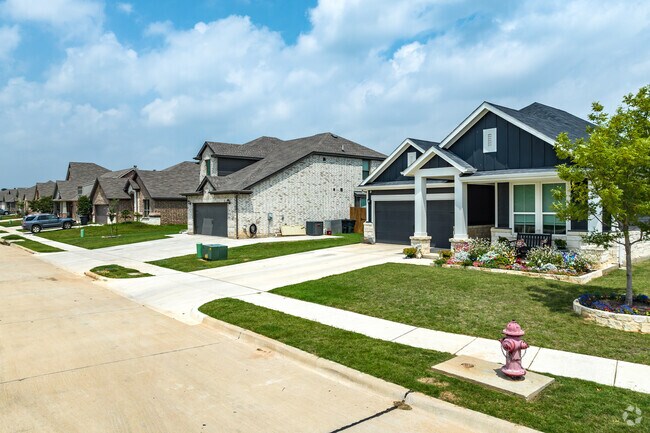 Pelican Bay offers abundantly home styles along neighborhood streets.
