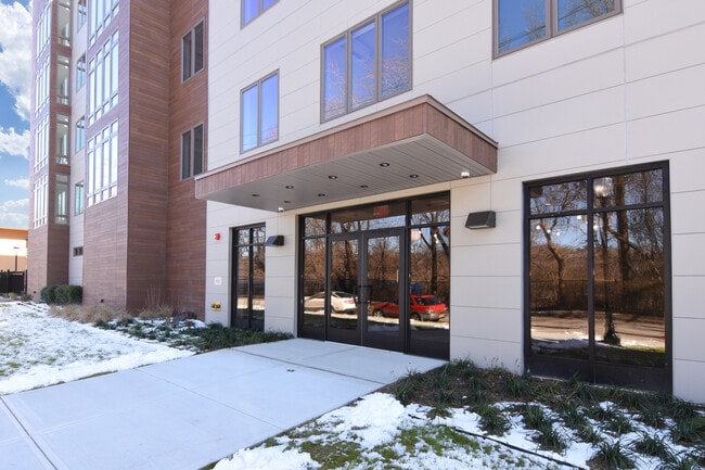 Enclave at Fleetwood, Mount Vernon, NY 10552 - photo 2