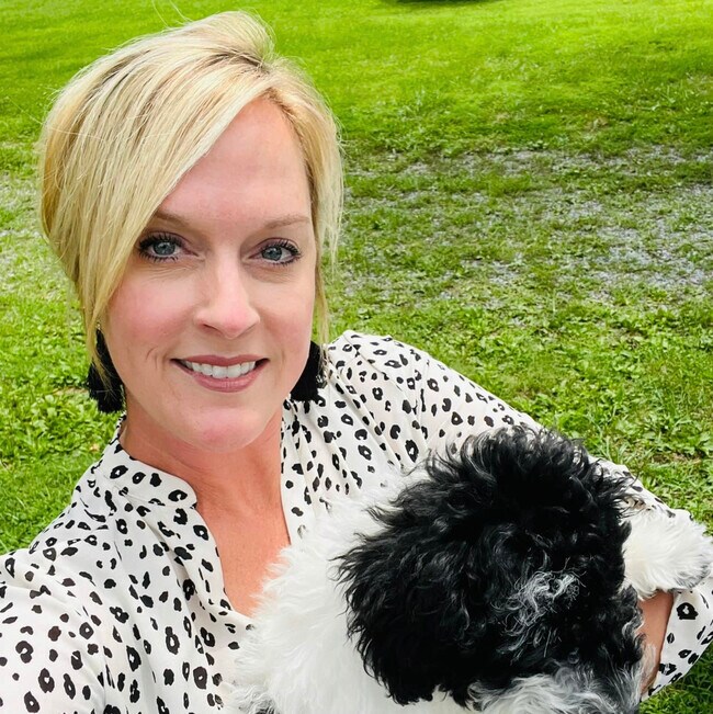 Elisa Vaughn