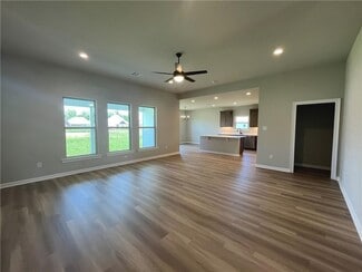 39698 Axis Ave, Ponchatoula, LA 70454