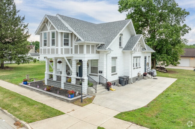 Large two story Craftsman homes catch your eye in Hanna Lafayette, Indiana.