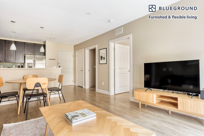 33 Rogers St unit FL3-ID946, Cambridge, MA 02142 - photo 3