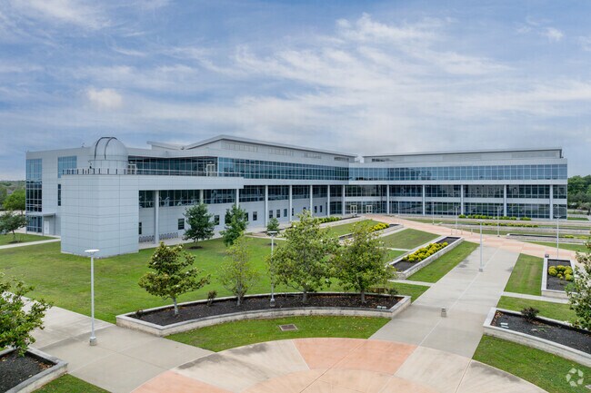 Clear Horizons Early College High School is a school where brilliance is a habit.