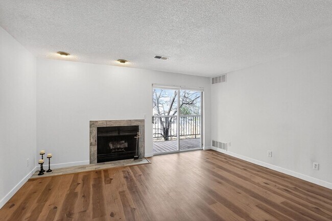 2575 S Syracuse Way, Denver, CO 80231 - photo 5