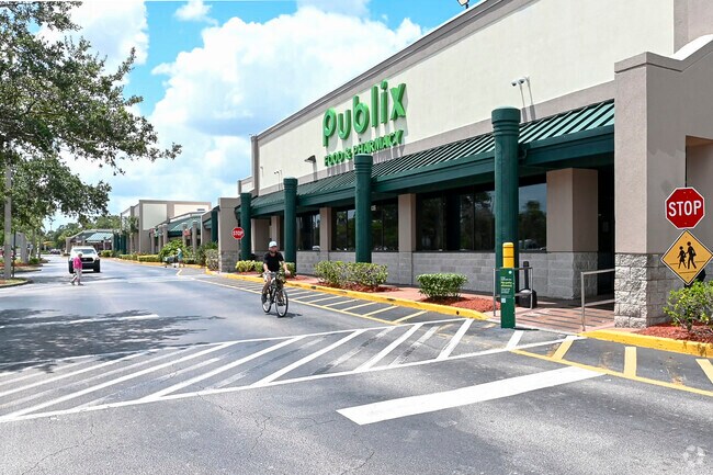 Publix Supermarket makes shopping a pleasure in Wabasso.