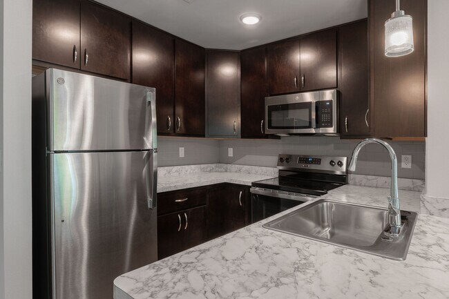 Montclair in the Woods, Cincinnati, OH 45211 - photo 3