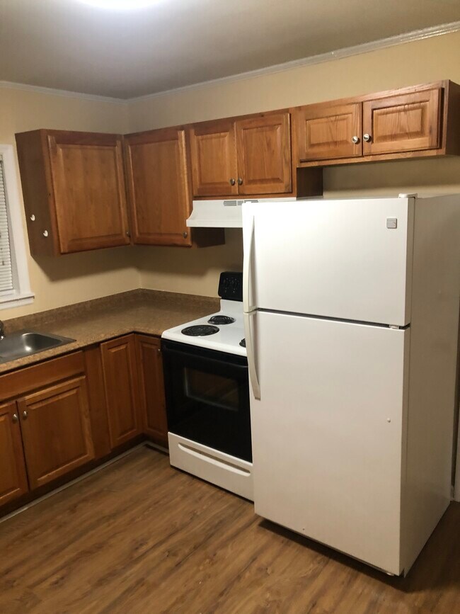 2428 Lumpkin Rd, Augusta, GA 30906 - photo 7