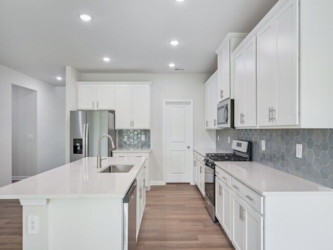 1212 Whitespire Way, Zebulon, NC 27597 - photo 5