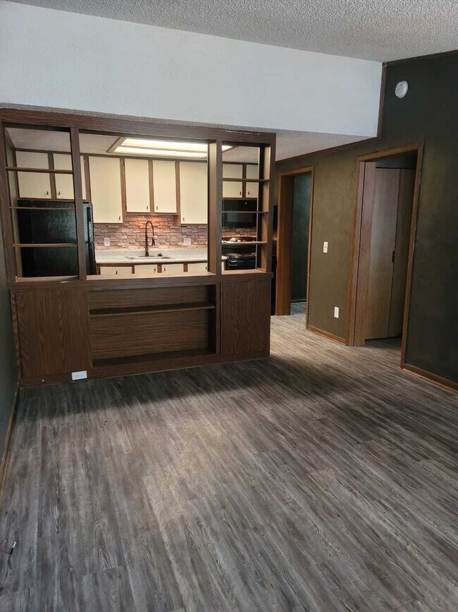 Woodcrest Apartments, Warner Robins, GA 31093 - photo 2