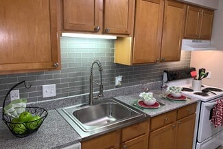 3913 N I-10 Service Rd, Metairie, LA 70002