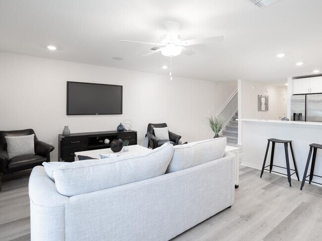 287 Chesapeake Dr, St. Cloud, FL 34771 - photo 3