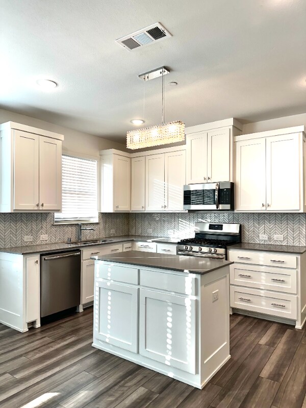 691 Vista Oaks Rd, Lewisville, TX 75067 - photo 2