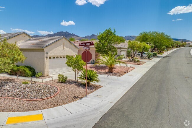 A row of contemporary, Spanish-style homes in Solera at Anthem, a suburb of Las Vegas.