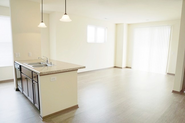 Ten35 West, Verona, WI 53593 - photo 7