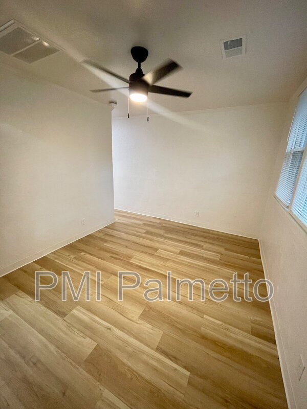 2205 Harper St unit B, Columbia, SC 29204 - photo 4