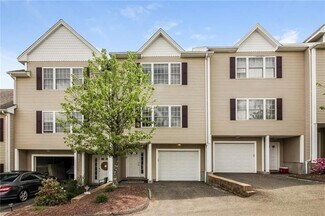 2720 State St Unit 13, Hamden, CT 06517