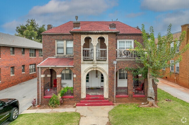 Culbertson homes also see the mixing of natural elements and styles.