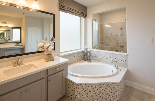 17721 Coronation St unit 37072627, Conroe, TX 77302 - photo 4