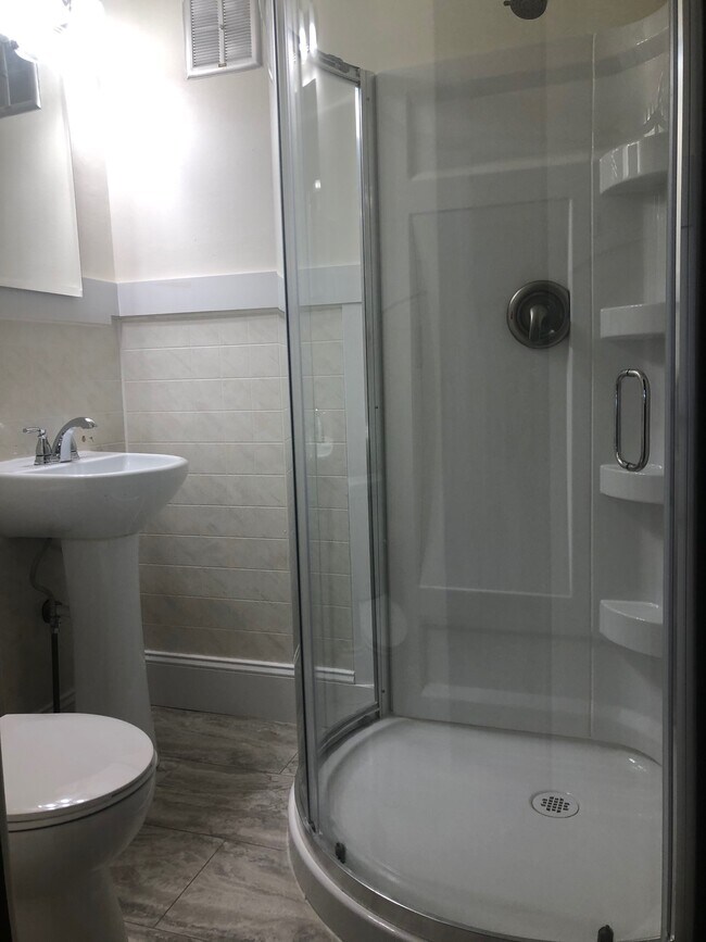 1107 E Gorham St unit 1, Madison, WI 53703 - photo 6