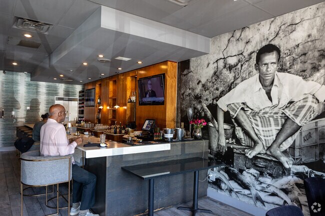 Grabing a bit to eat at the Baltimore Crab & Seadfood restaurant in the Mays neighborhood.