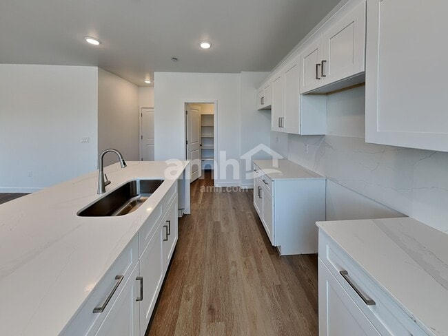 9715 W Parkway Dr, Tolleson, AZ 85353 - photo 3