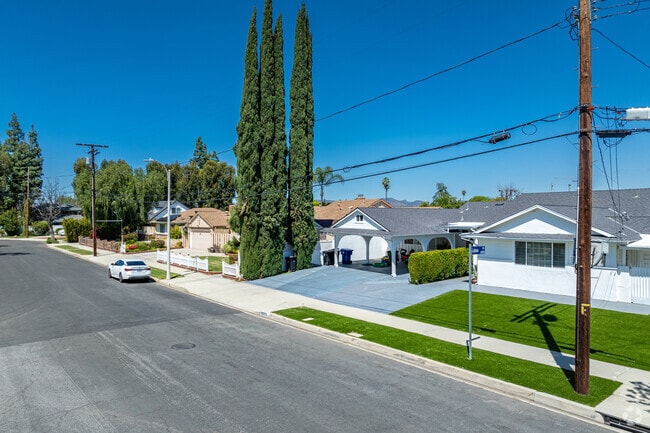 Winnetka has spacious single story homes.