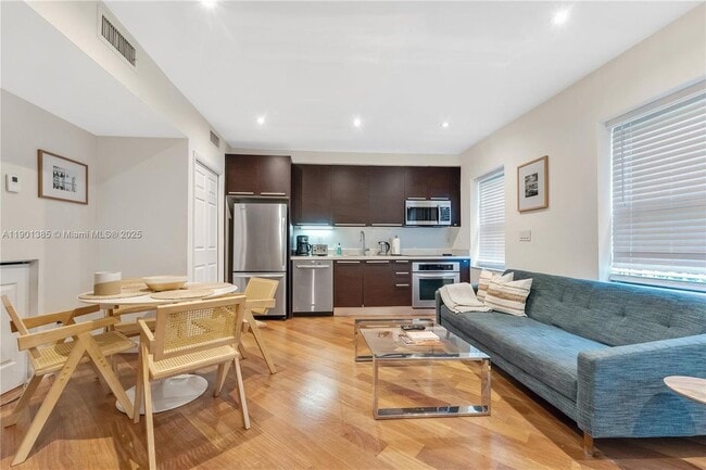 927 Euclid Ave, Miami Beach, FL 33139 - photo 2