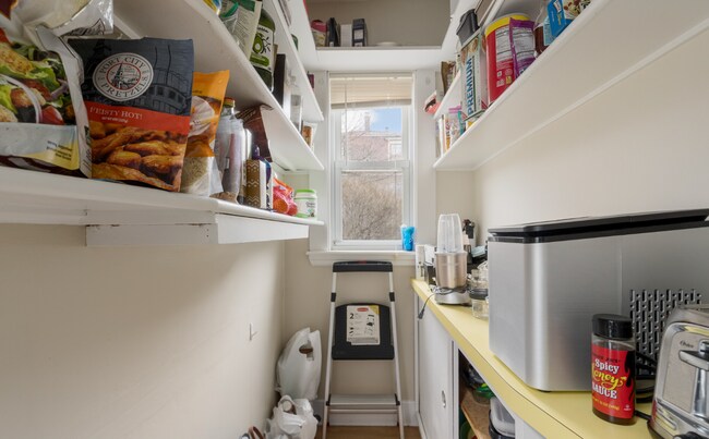 19 Malvern Ave unit 2, Somerville, MA 02144 - photo 6