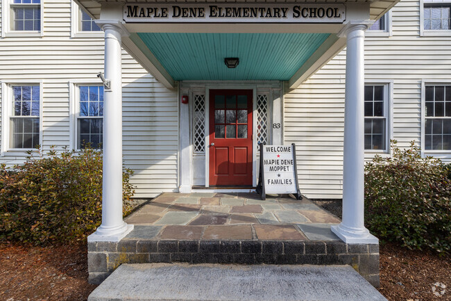 The Maple Dene & Moppet welcomes current and prospective students.