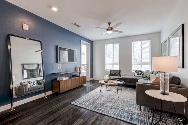 MARK Riverside, Riverside, CA 92501 - photo 6