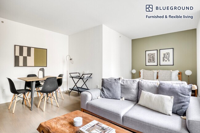 500 W 56th St unit FL7-ID98, New York, NY 10019 - photo 2