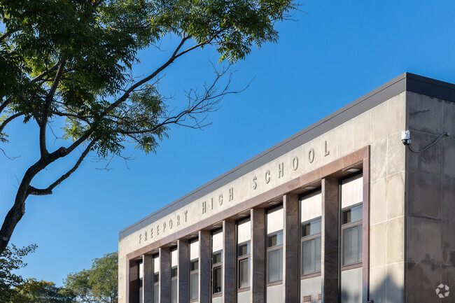 Freeport High School is the only high school operated by the Freeport Public Schools.
