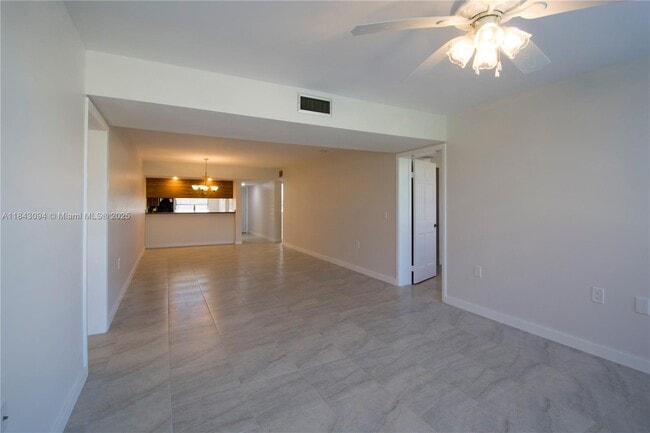 1717 Whitehall Dr, Davie, FL 33324 - photo 4