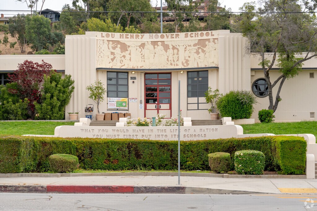 Lou Henry Hoover School in the city of Whittier.