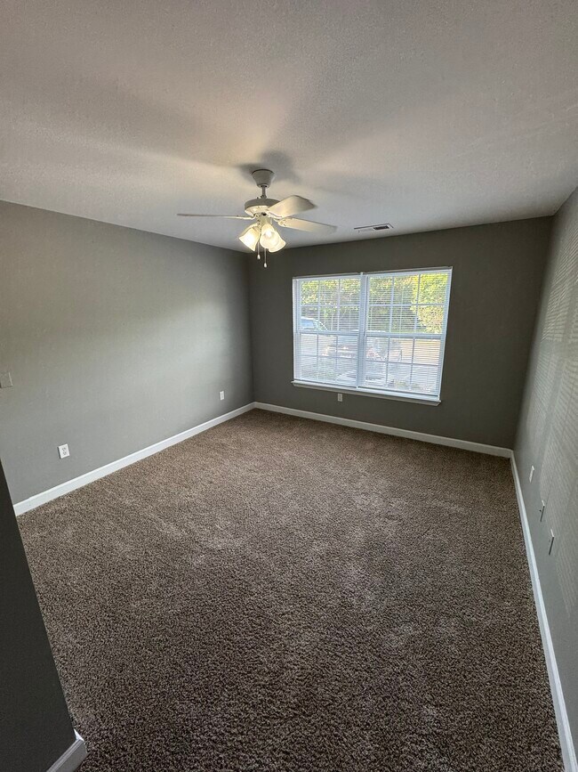 Royce Hill- Income Restrictions Apply, Oak Ridge, TN 37830 - photo 2