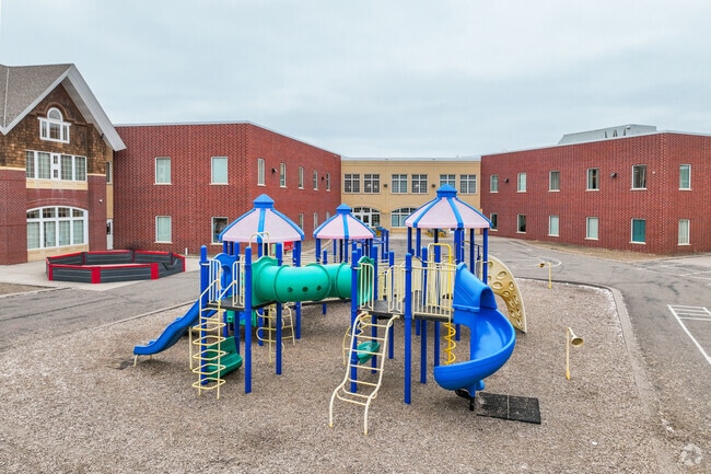 Rutherford Elementary school’s minority student enrollment is 17%.