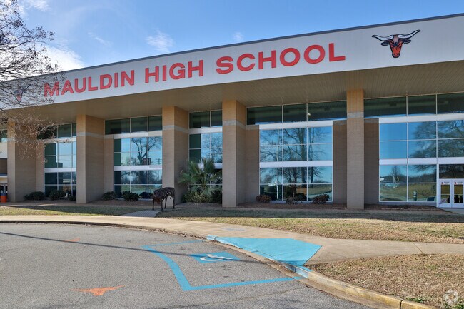 Mauldin High serves several neighborhoods and cities near Simpsonville.