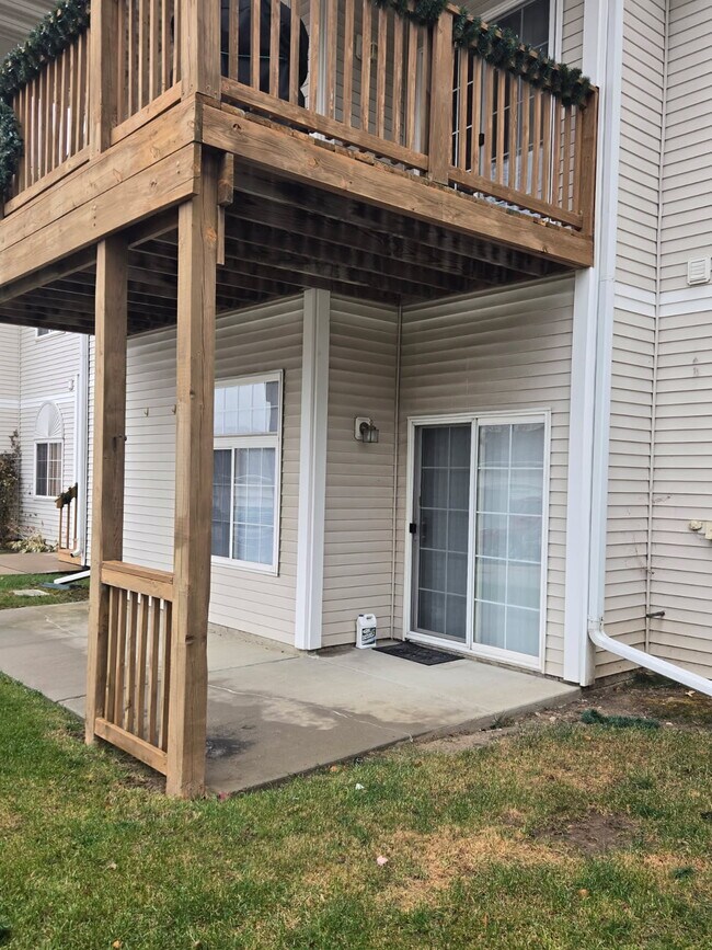 950 67th St unit 412, West Des Moines, IA 50266 - photo 3