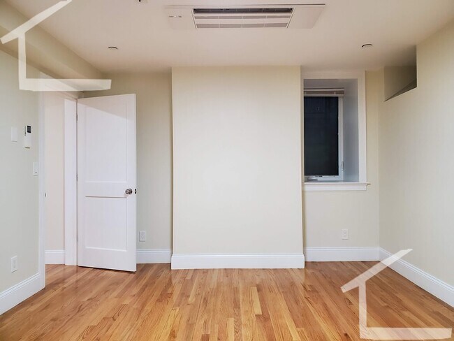 12 Harris St unit 1, Brookline, MA 02446 - photo 7