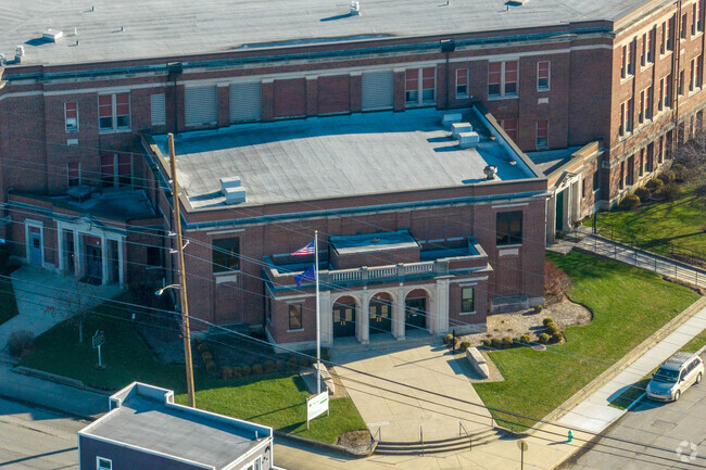 The Oaks Academy Middle School offers a quality education to every student who attends.