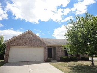 1903 E Maple Park Dr, Westfield, IN 46074