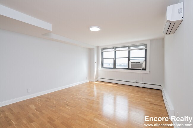 1410 Columbia Rd unit 714I, South Boston, MA 02127 - photo 3