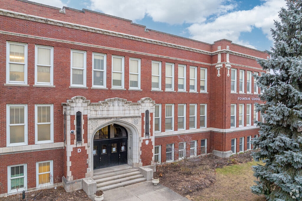 Grand Rapids Montessori Academy, building.