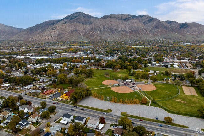 4th Street Ball Park has three baseball fields and beautiful mountain views.