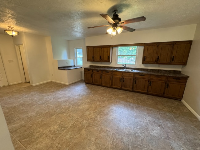 2812 Fuller Ave NE, Grand Rapids, MI 49505 - photo 6