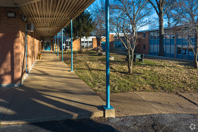 Halls Ferry Elementary School has a lovely courtyard surrounded by building on 3 sides.